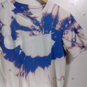 The Nike Tee Bleached Tie Dye Short Sleeve